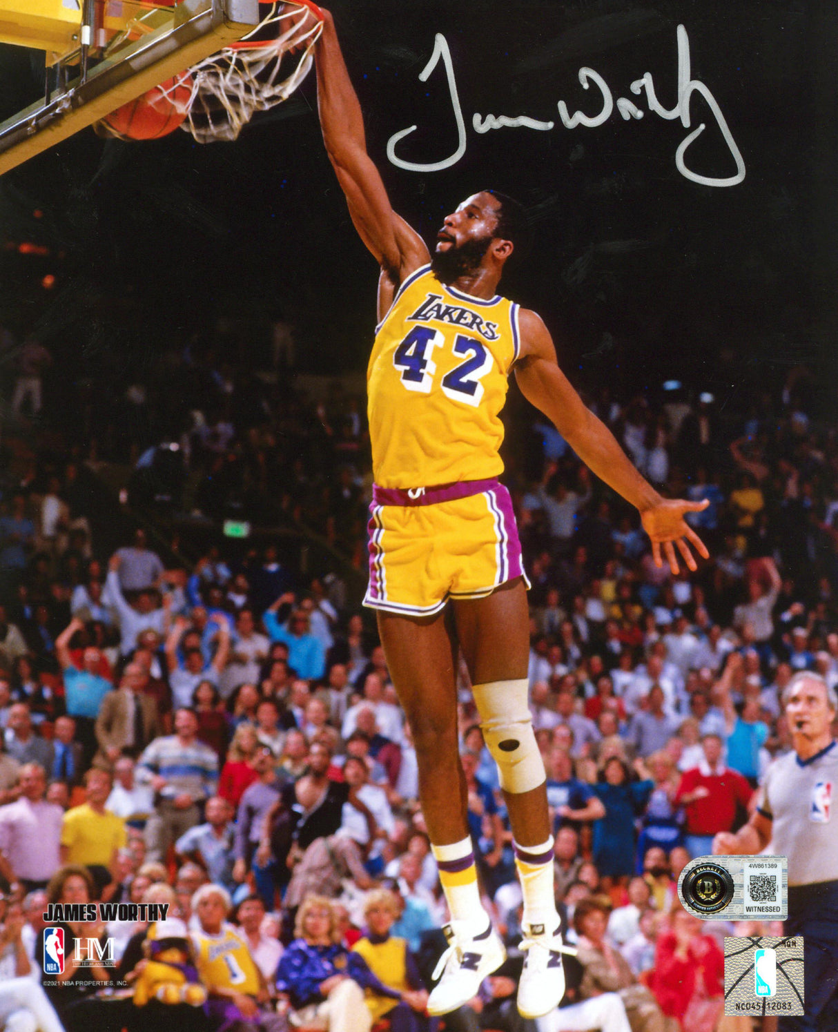 Lakers James Worthy Authentic Signed 8x10 Vertical Dunk Photo BAS Witnessed