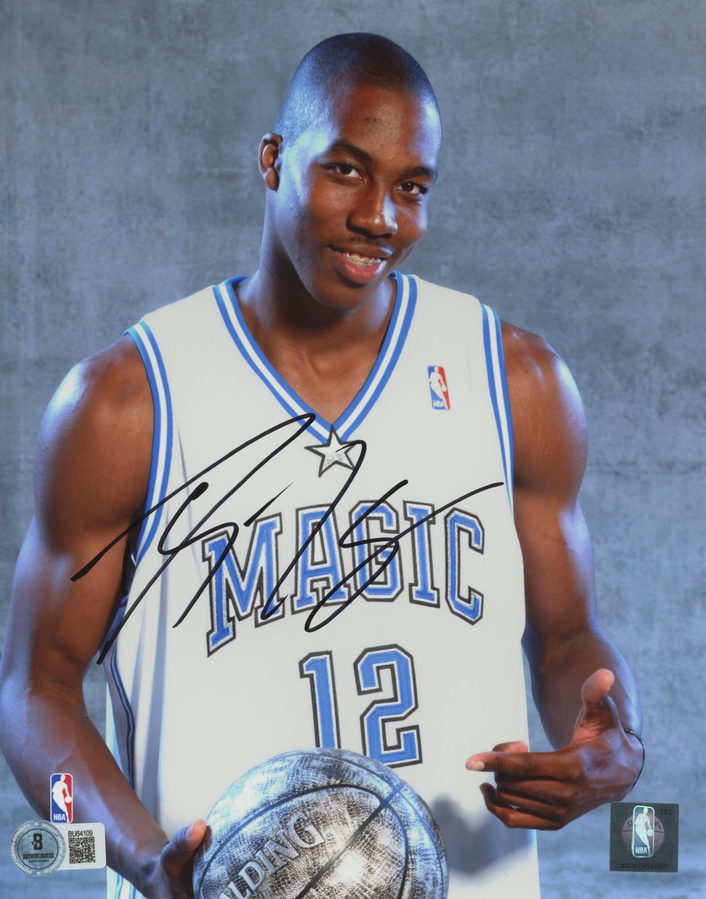 Magic Dwight Howard Authentic Signed 8x10 Vertical Photo BAS #BU64109