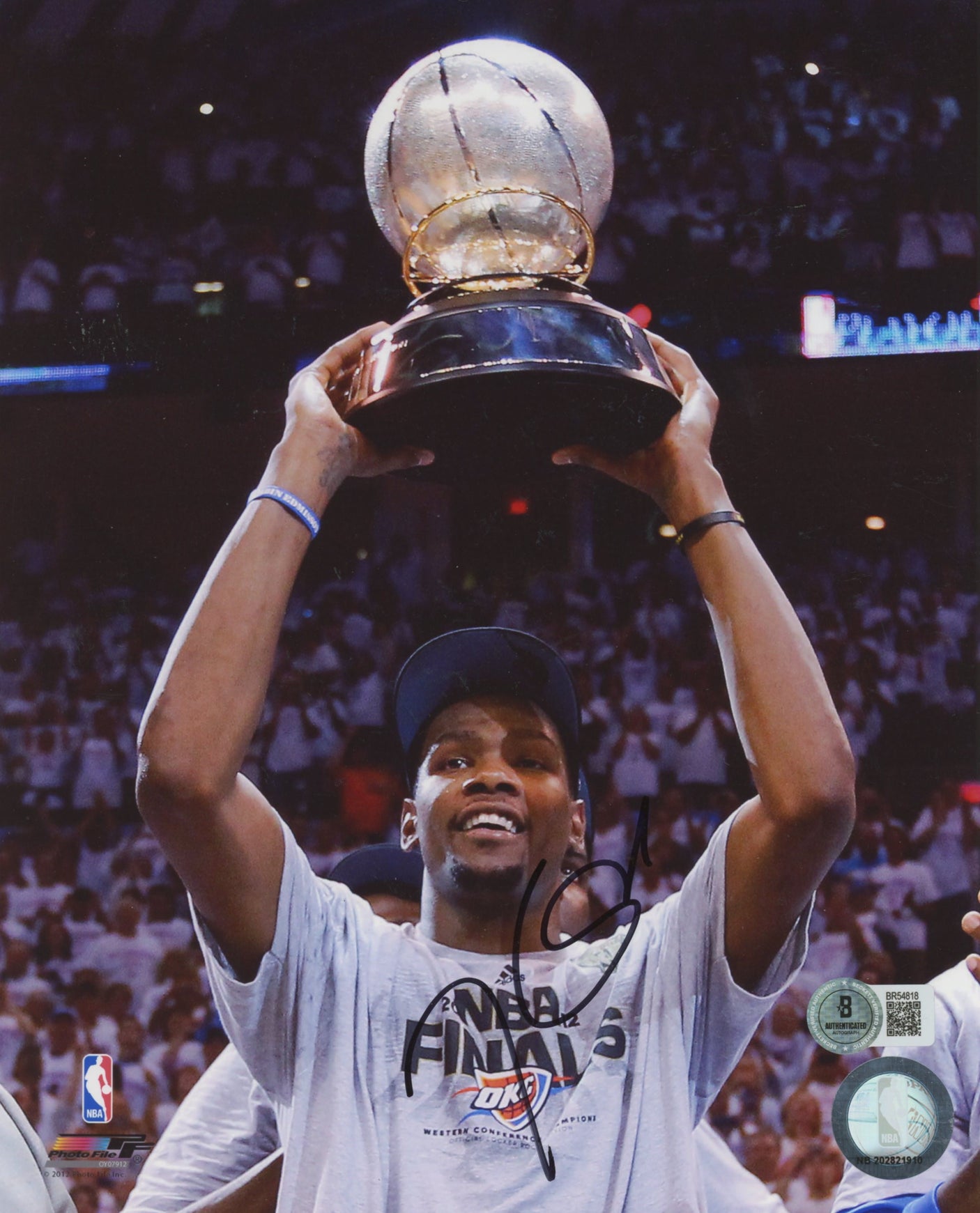 Thunder Kevin Durant Authentic Signed 8x10 Photo Autographed BAS #BR54818