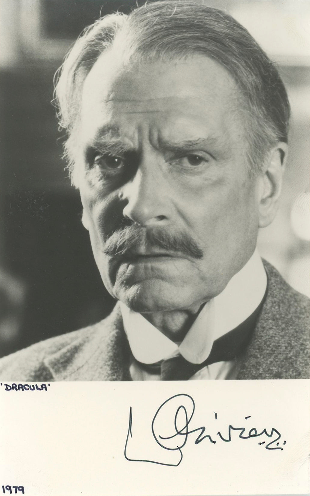 Laurence Olivier Dracula Authentic Signed 3.5x5.5 Photo Autographed BAS #BK43371