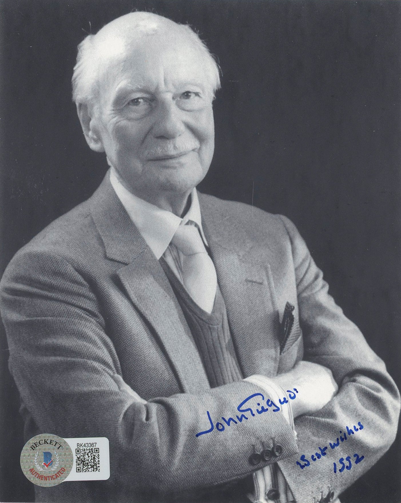 John Gielgud Arthur "Best Wishes 1992" Signed 4.75x6 Photo BAS #BK43367