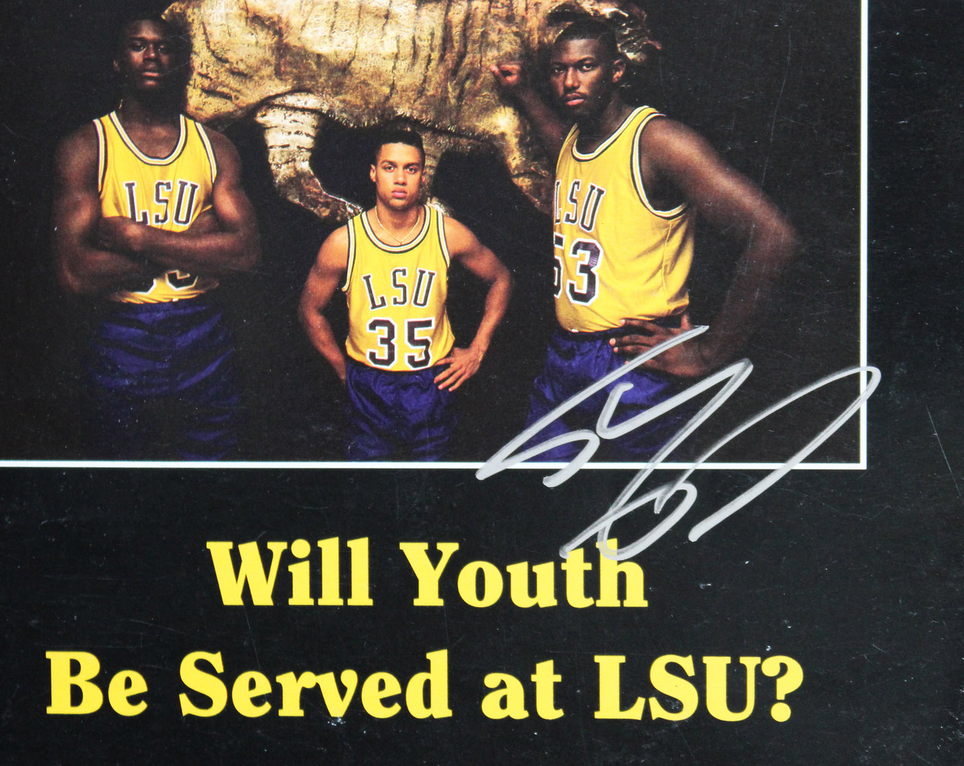 Shaquille O'Neal Signed 1989-90 College Basketball LSU Yearbook BAS W #3W388793