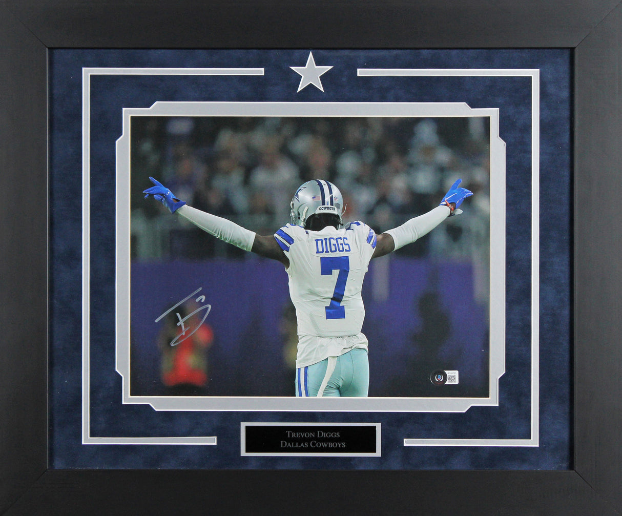 Cowboys Trevon Diggs Authentic Signed 11x14 Framed Photo BAS #W185721