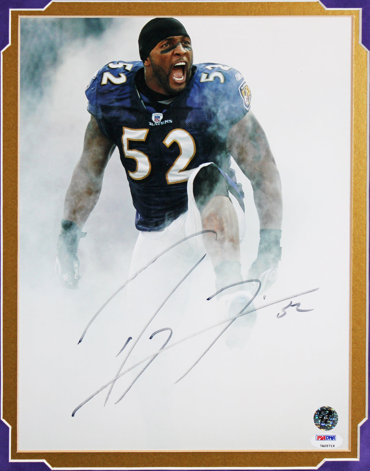 Ravens Ray Lewis Authentic Signed 11x14 Framed Photo PSA/DNA Itp #7A05719