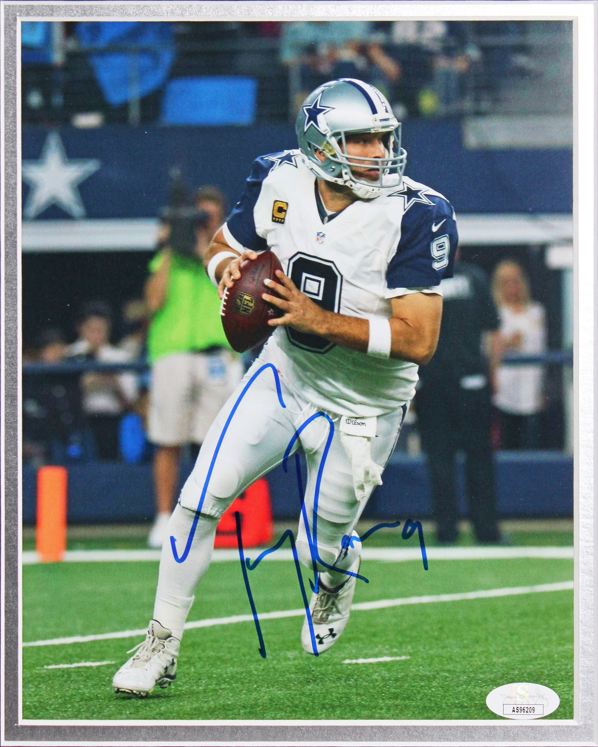 Cowboys Roger Staubach, Troy Aikman & Tony Romo Signed 8x10 Framed Photo JSA