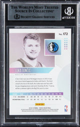 Mavericks Luka Doncic Signed 2018 Panini Status #172 Rookie Card BAS Slabbed