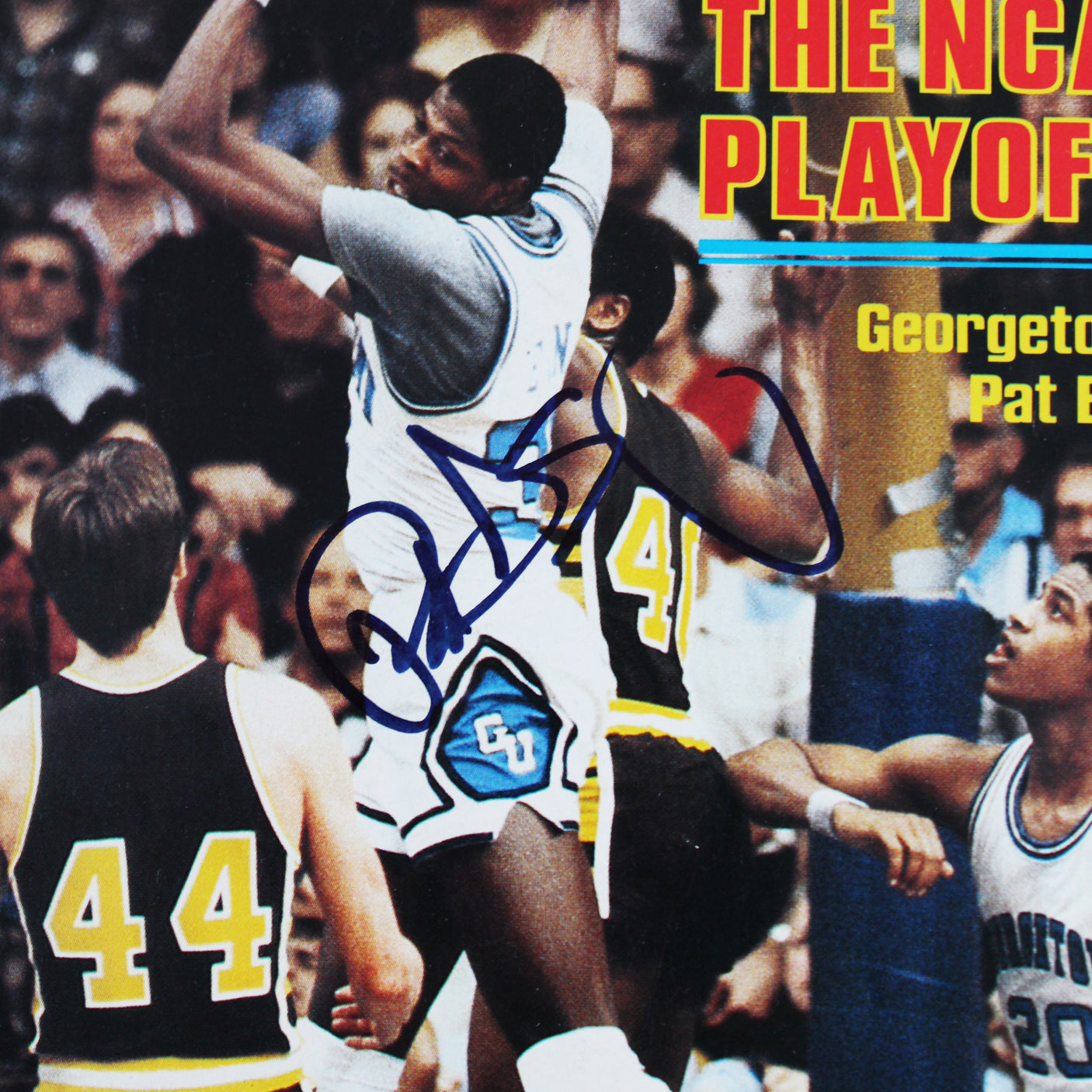 Knicks Patrick Ewing Signed 1982 Sports Illustrated Magazine Cover BAS #F11016