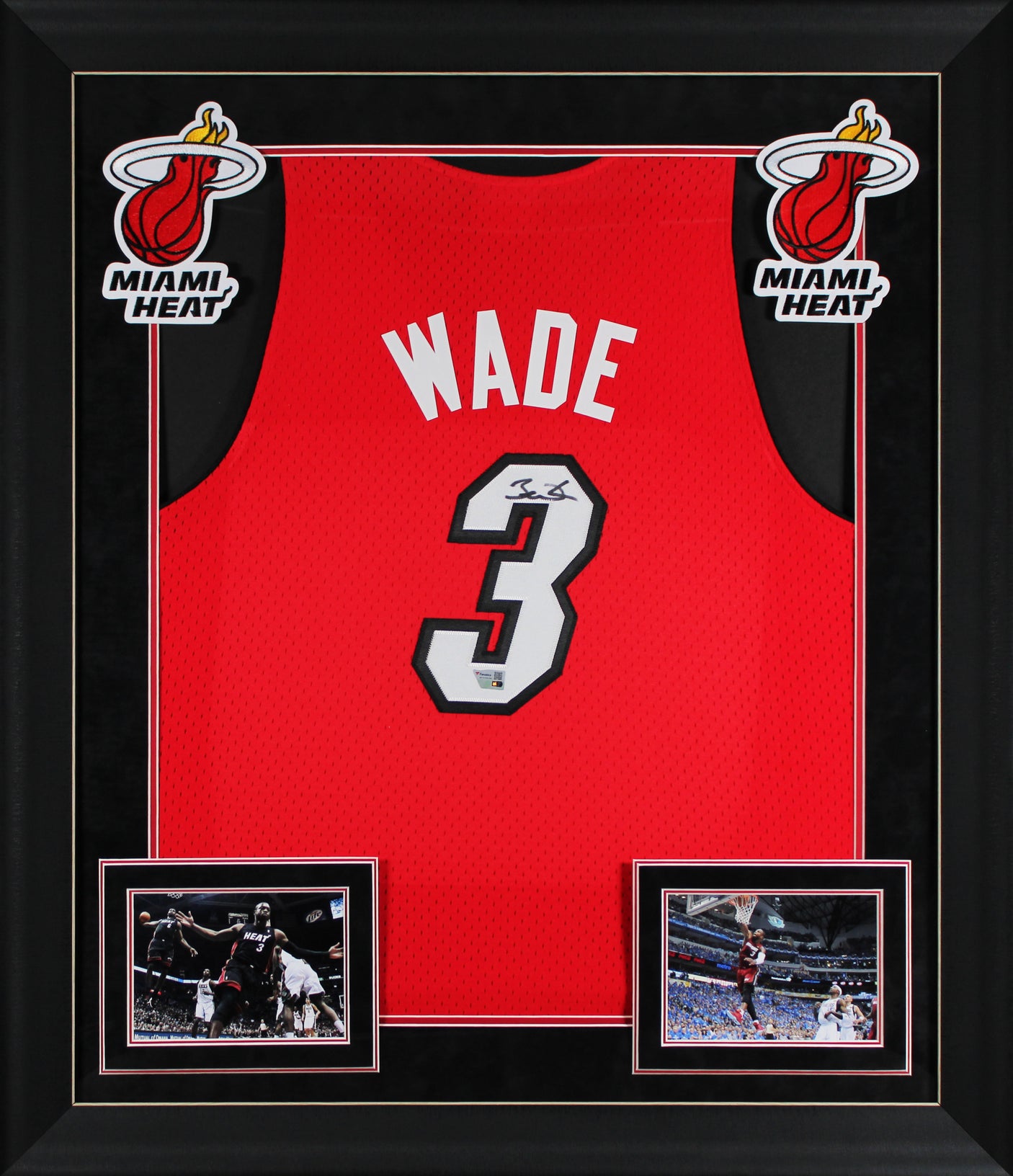 Heat Dwyane Wade Signed 2005-06 Red M&N HWC Swingman Framed Jersey Fanatics