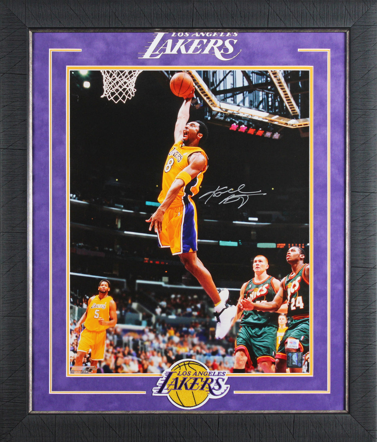 Lakers Kobe Bryant Signed 16x20 Framed Dunking Photo Vs Sonics PSA/DNA #A82900