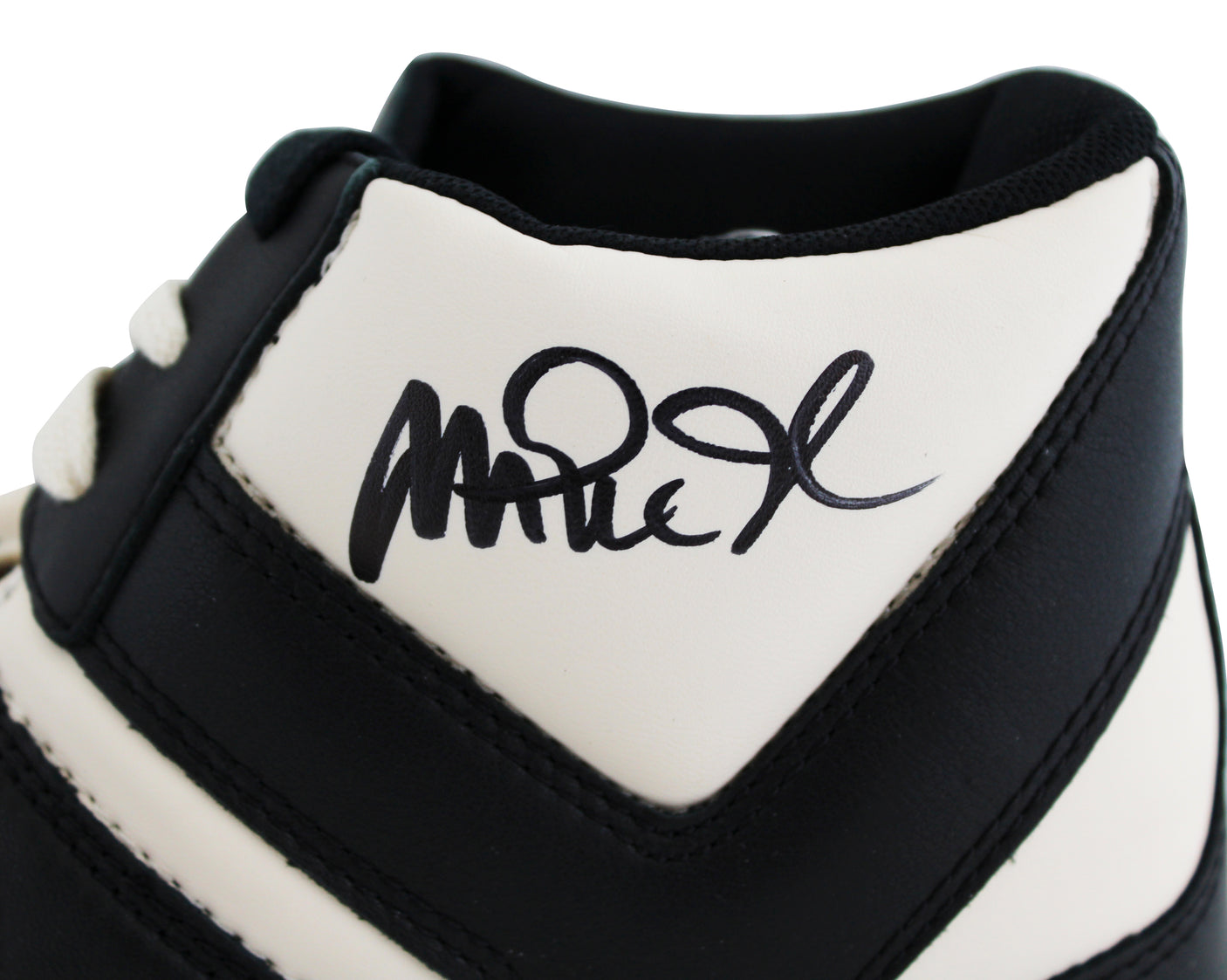 Lakers Magic Johnson Signed Left Black & White Converse Weapon Shoe BAS Wit 3