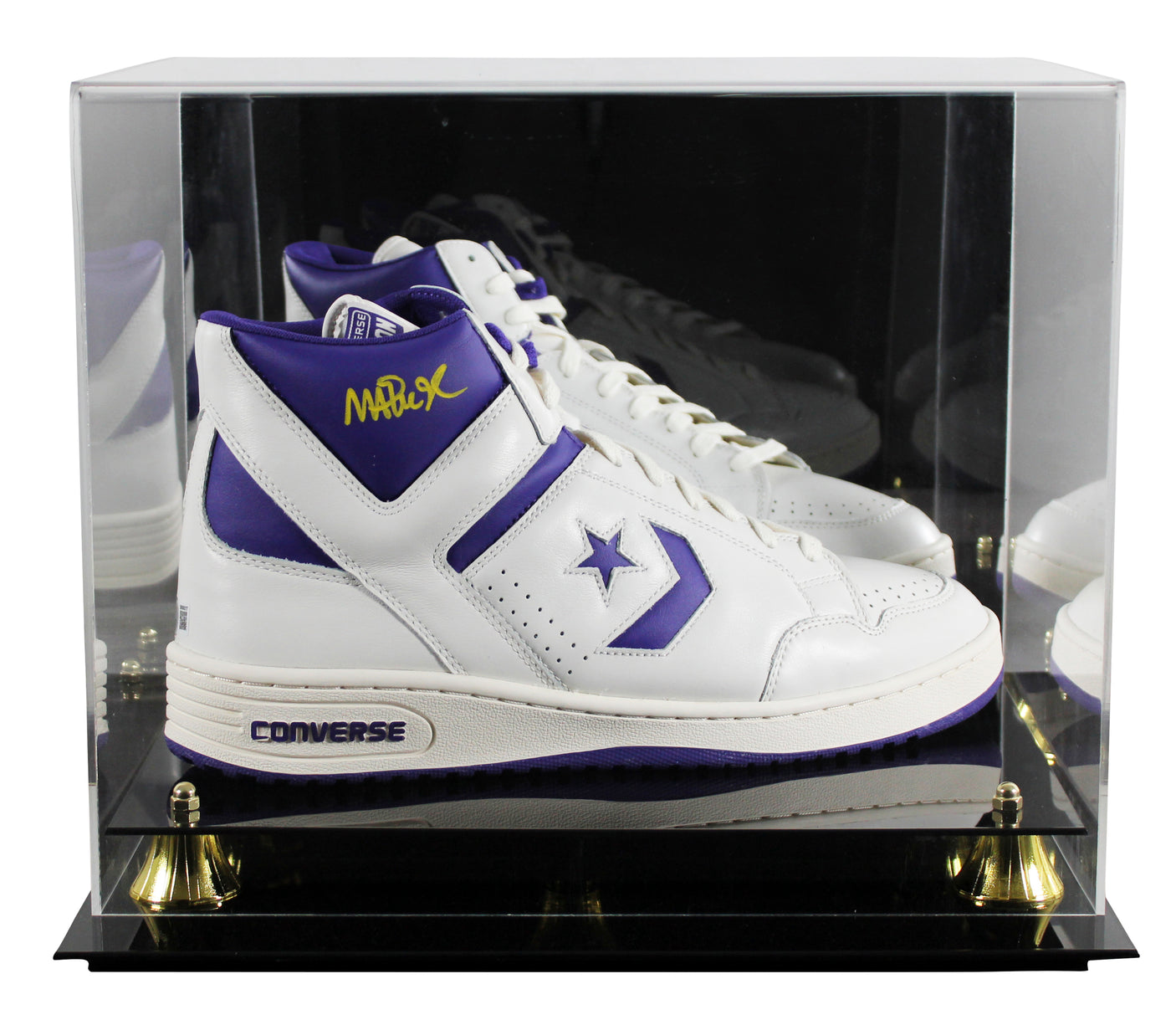 Lakers Magic Johnson Signed Right P&W Converse Weapon Shoe W/ Case BAS Witness 3
