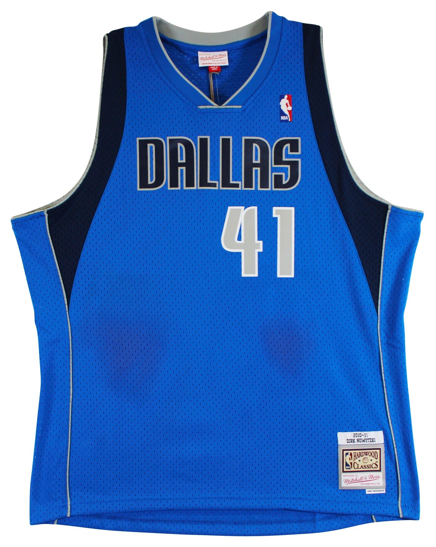 Mavericks Dirk Nowitzki Signed Blue M&N 2010-11 HWC Swingman Jersey BAS #BS20483