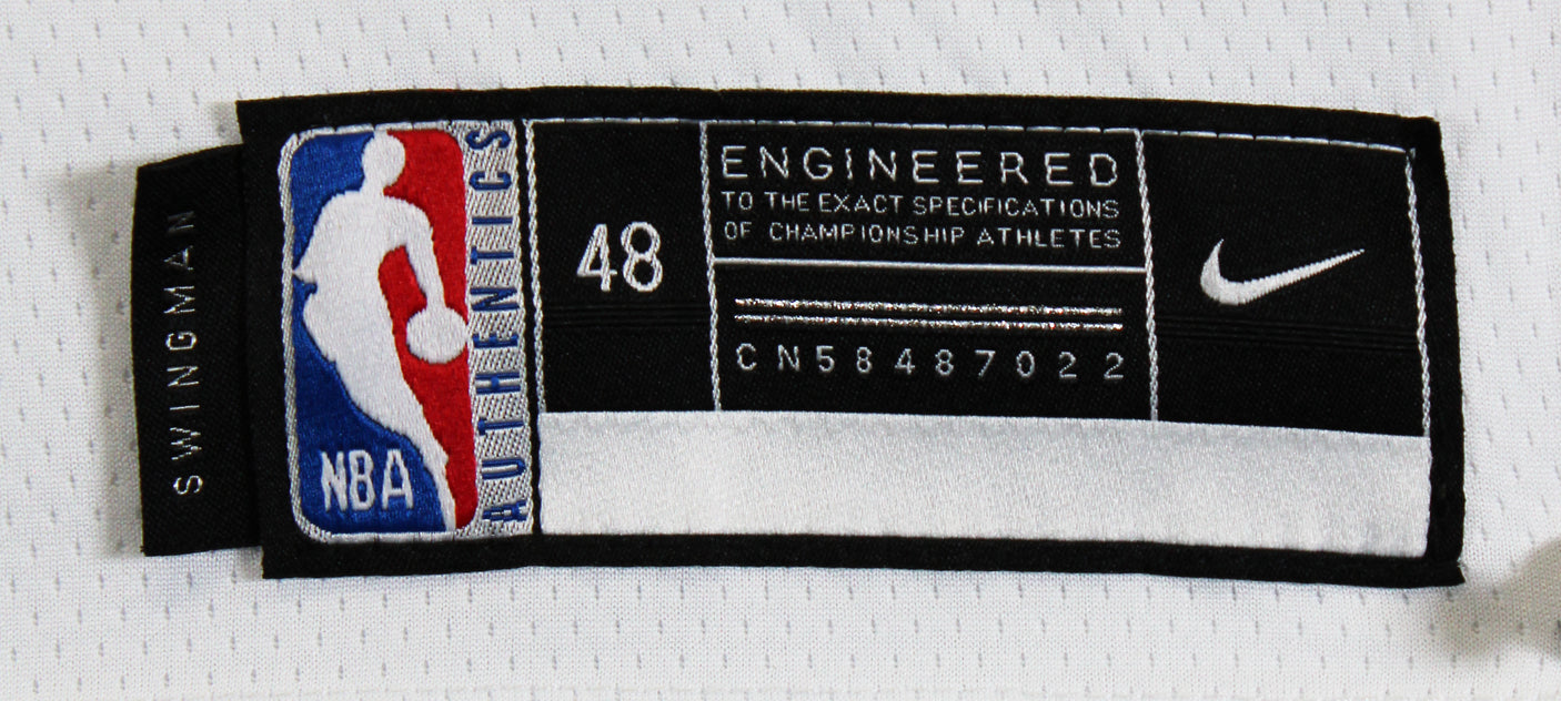 Thunder Shai Gilgeous-Alexander Signed White Nike Swingman Jersey PSA #AP22765