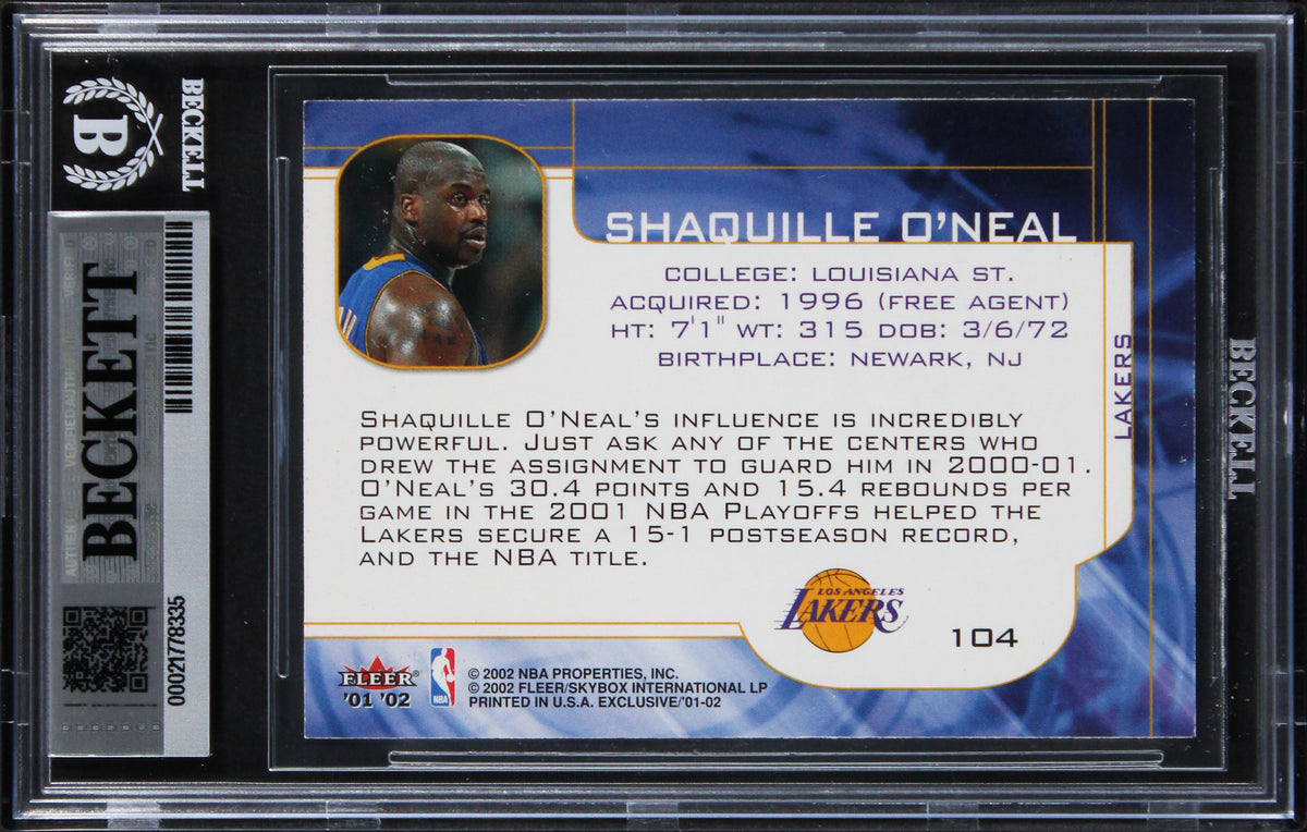 Lakers Shaquille O'Neal Signed 2001 Fleer Exclusive #104 Card BAS Slabbed