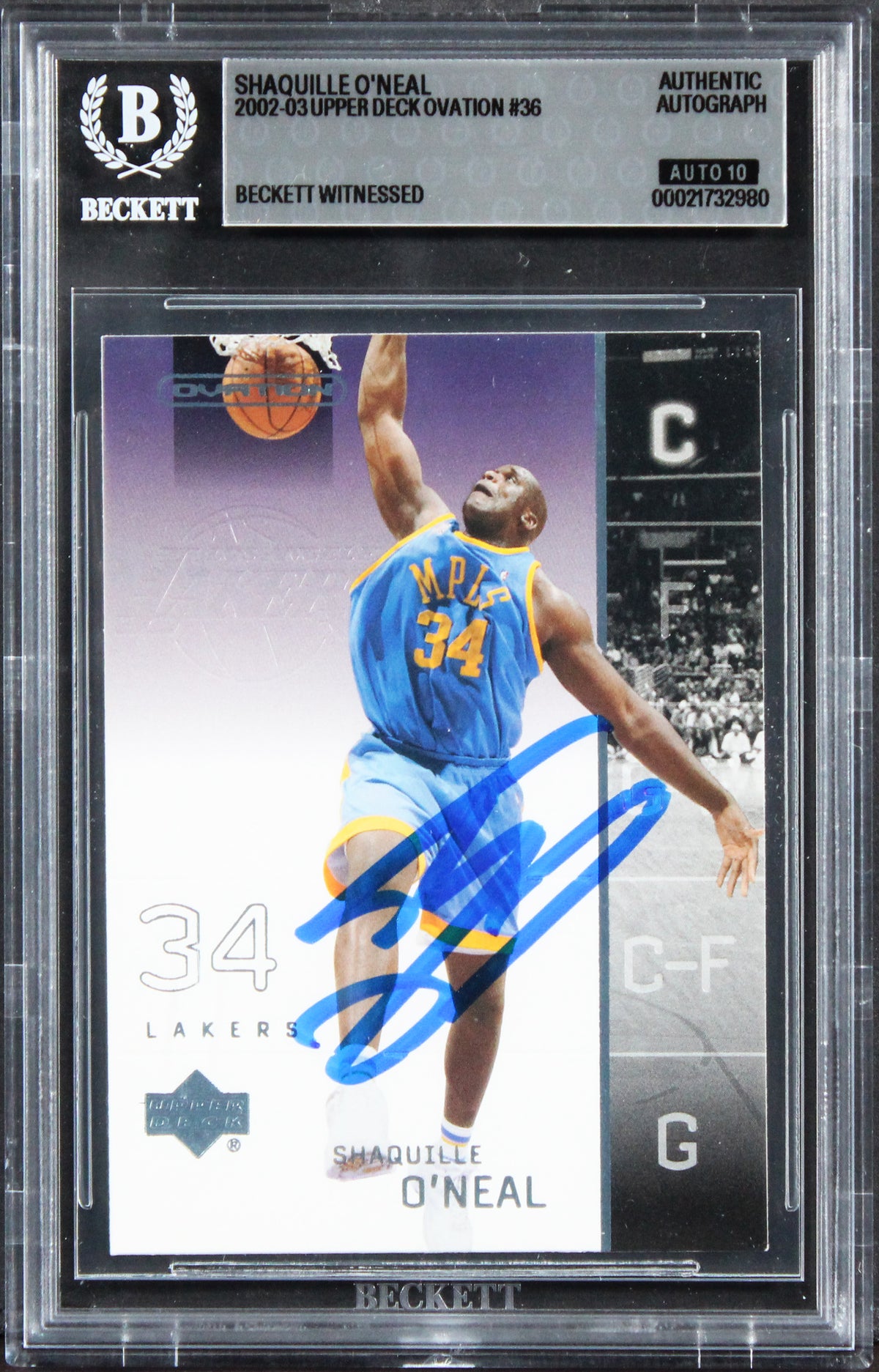 Lakers Shaquille O'Neal Signed 2002 Upper Deck Ovation #36 Card Auto 10 BAS Slab