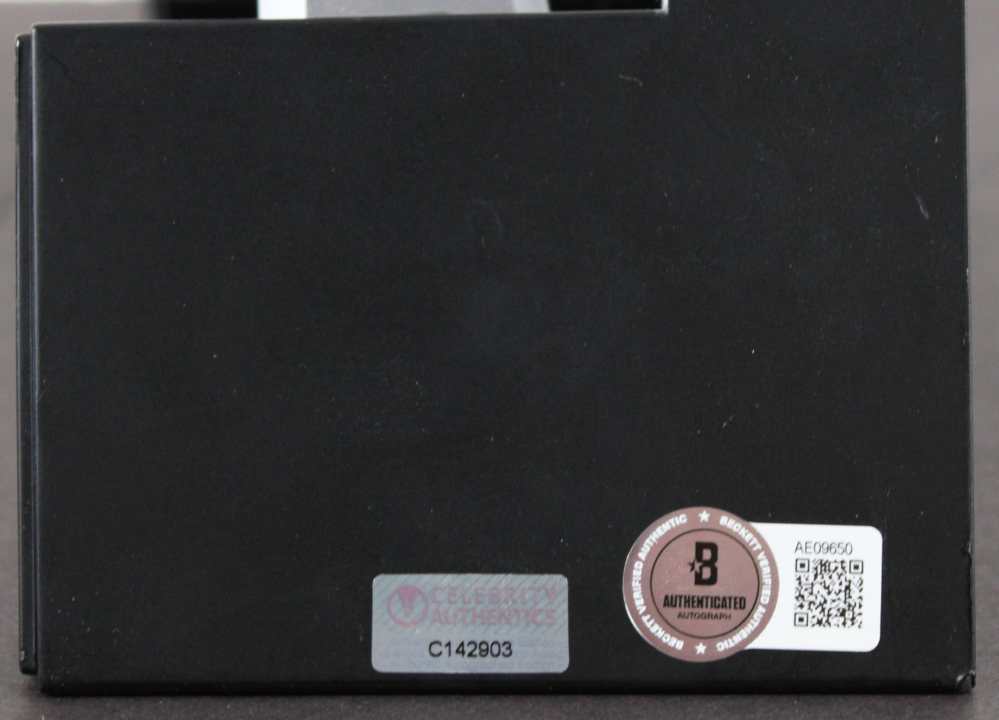 Hugh Jackman X-Men Wolverine Authentic Signed Prop Replica Claws Display BAS