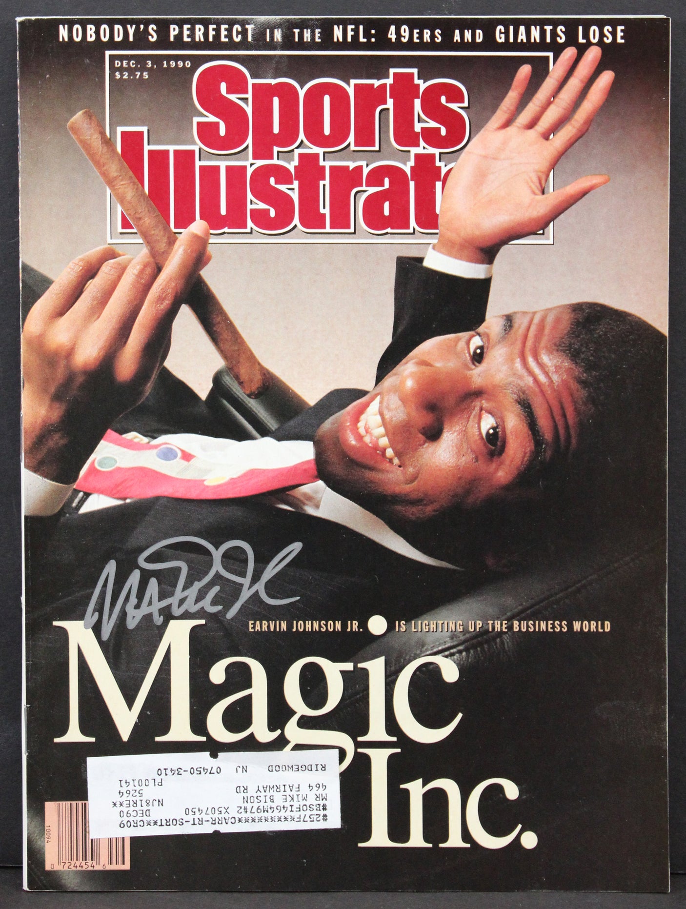 Lakers Magic Johnson Signed December 3, 1990 Sports Illustrated Magazine BAS Wit