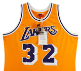 Showtime Lakers (6) Johnson, Worthy +4 Signed Yellow M&N Authentic Jersey BAS W