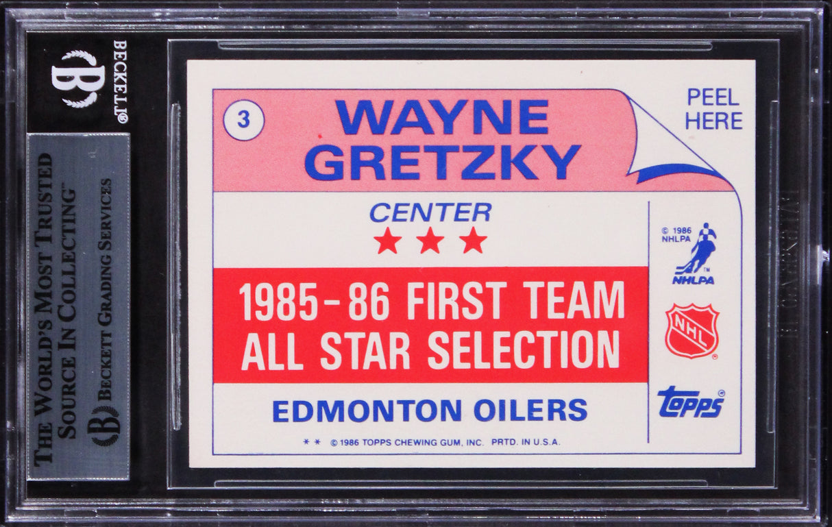 Oilers Wayne Gretzky Signed 1986 Topps Sticker Inserts Card BAS Slabbed