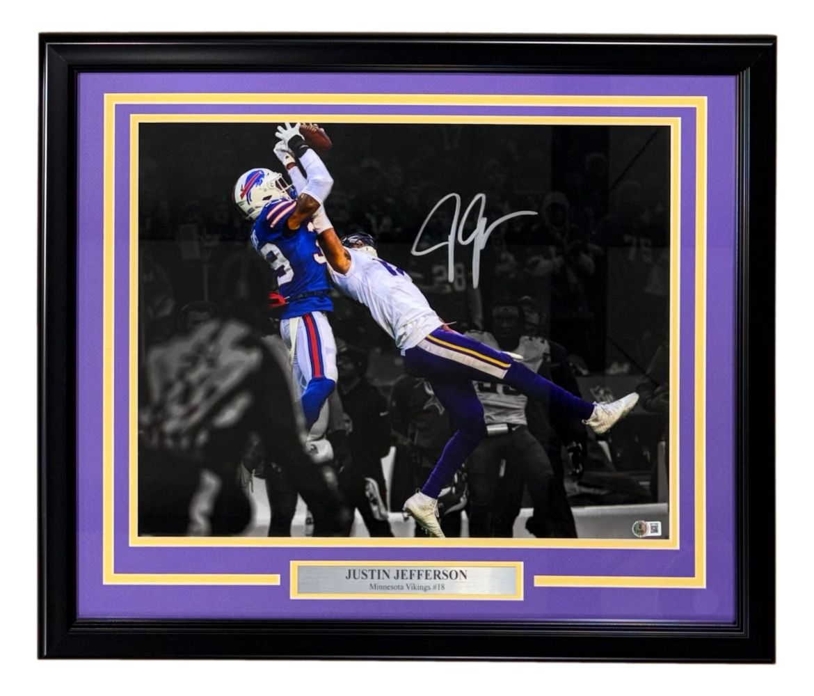 Justin Jefferson Signed Framed 16x20 Minnesota Vikings vs Bills Photo BAS