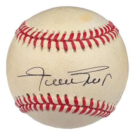 The Sports Integrity Willie Mays San Francisco Giants National League baseball features a bold black signature across the front and comes with PSA authentication (AP53365).