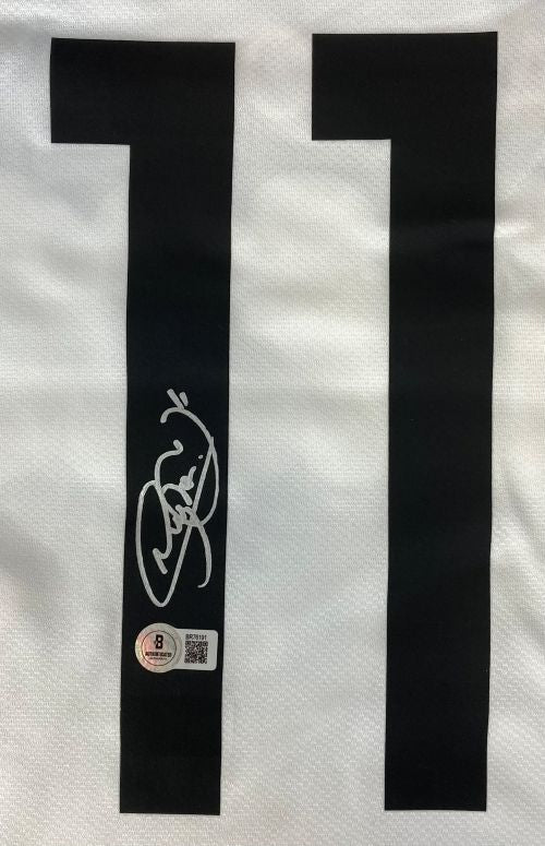 This Sports Integrity Neymar Jr Signed Santos FC White Nike Soccer Jersey features the number 11 in bold black, with Neymar’s silver ink autograph on the left digit and a BAS authentication sticker below.