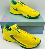 Giannis Antetokounmpo Autographed 2022 Player Exclusive (PE) Promo OREGON YLW STRIKE/APP Nike Zoom Freak 4 NCAA SOS Shoes Size 17 (With Box) Beckett BAS Witness #3W396652 & #3W396653
