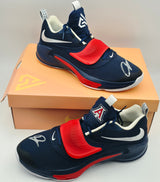 Giannis Antetokounmpo Autographed 2021 Player Exclusive (PE) Promo ARIZONA NAVY/WHT/NAVY Nike Zoom Freak 3 NCAA SOS Shoes Size 17 (With Box) Beckett BAS Witness #3W396373 & #3W396374