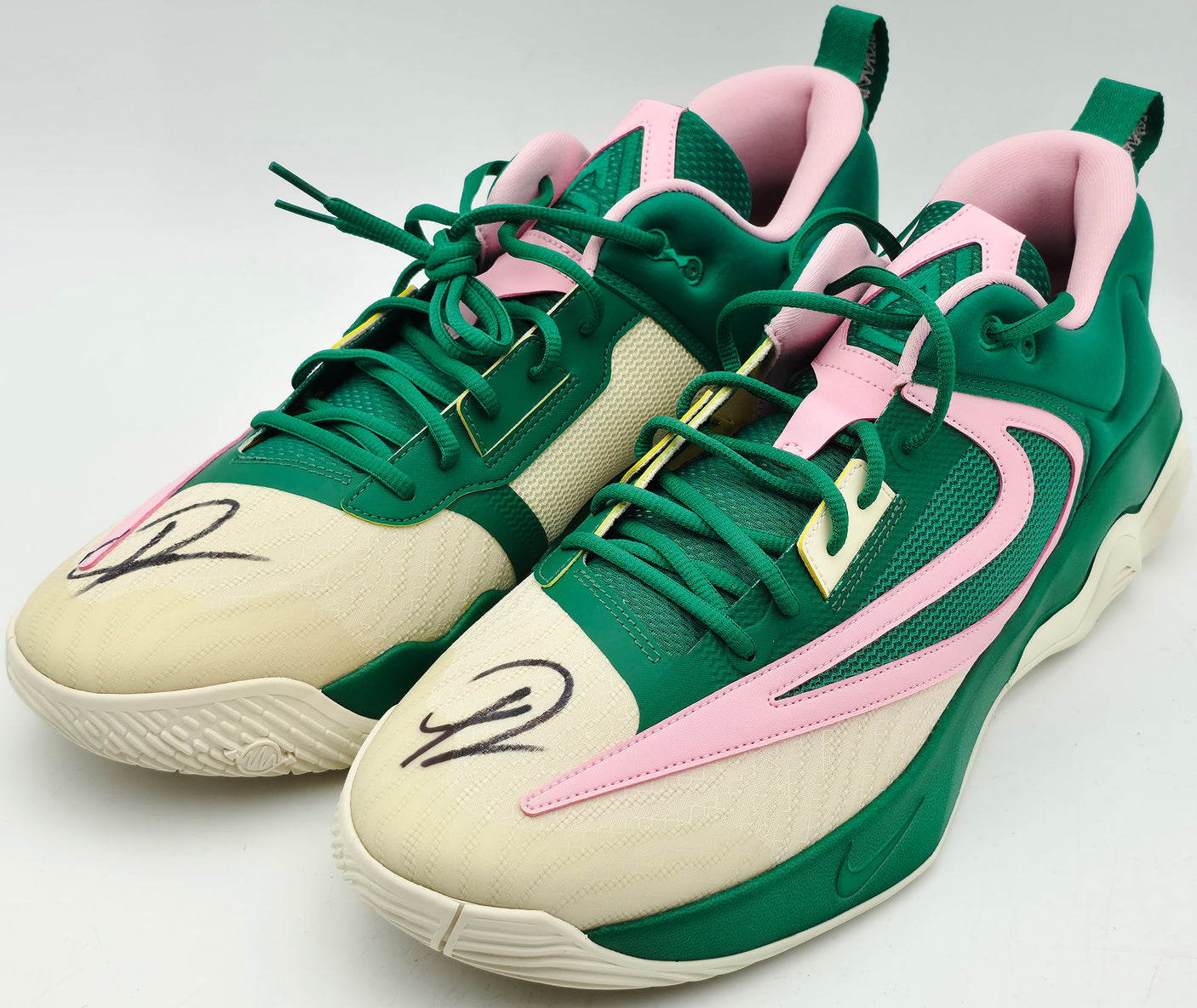 Giannis Antetokounmpo Autographed 2023 Player Exclusive (PE) Promo Multi, Color & Mid Sft Pink Nike Immortality 3 Shoes Milwaukee Bucks Size 17 (No Box) Beckett BAS Witness #3W396614 & #3W396615