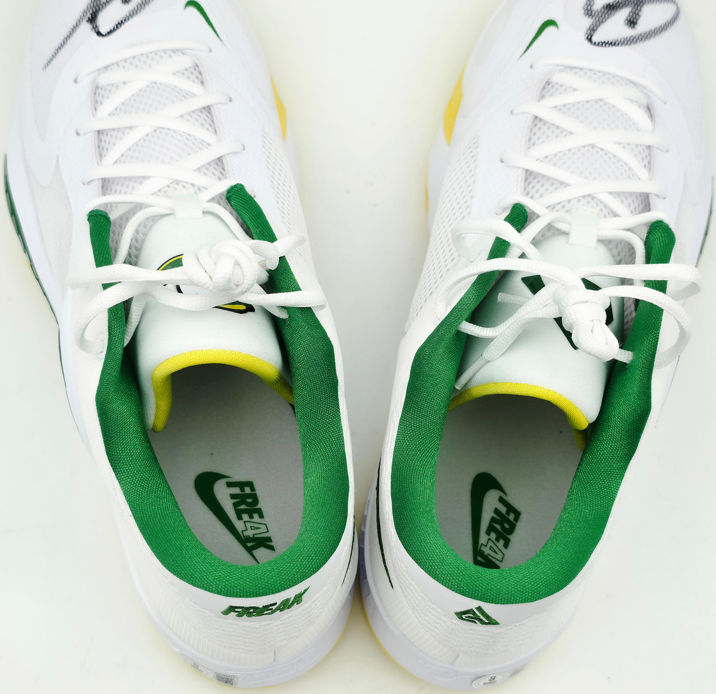 Giannis Antetokounmpo Autographed 2022 Player Exclusive (PE) Promo OREGON WHT/GRN/WHT Nike Zoom Freak 4 NCAA SOS Shoes Size 16 (With Box) Beckett BAS Witness #3W396811 & #3W396812