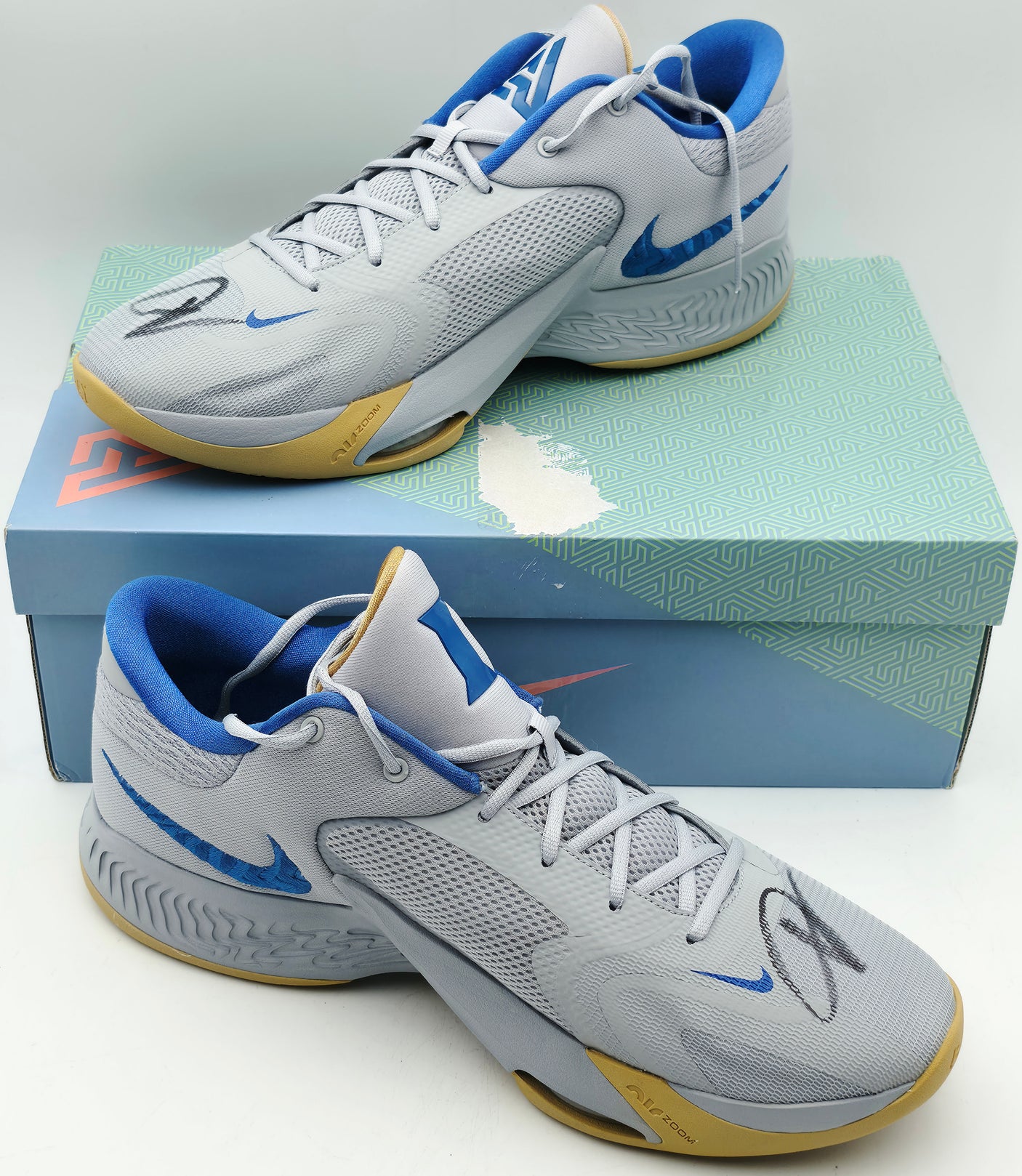 Giannis Antetokounmpo Autographed 2022 Player Exclusive (PE) Promo DUKE BLUE DEVILS WOLF Nike Zoom Freak 4 NCAA SOS Shoes Size 16 (With Box) Beckett BAS Witness #3W399782 & #3W399783