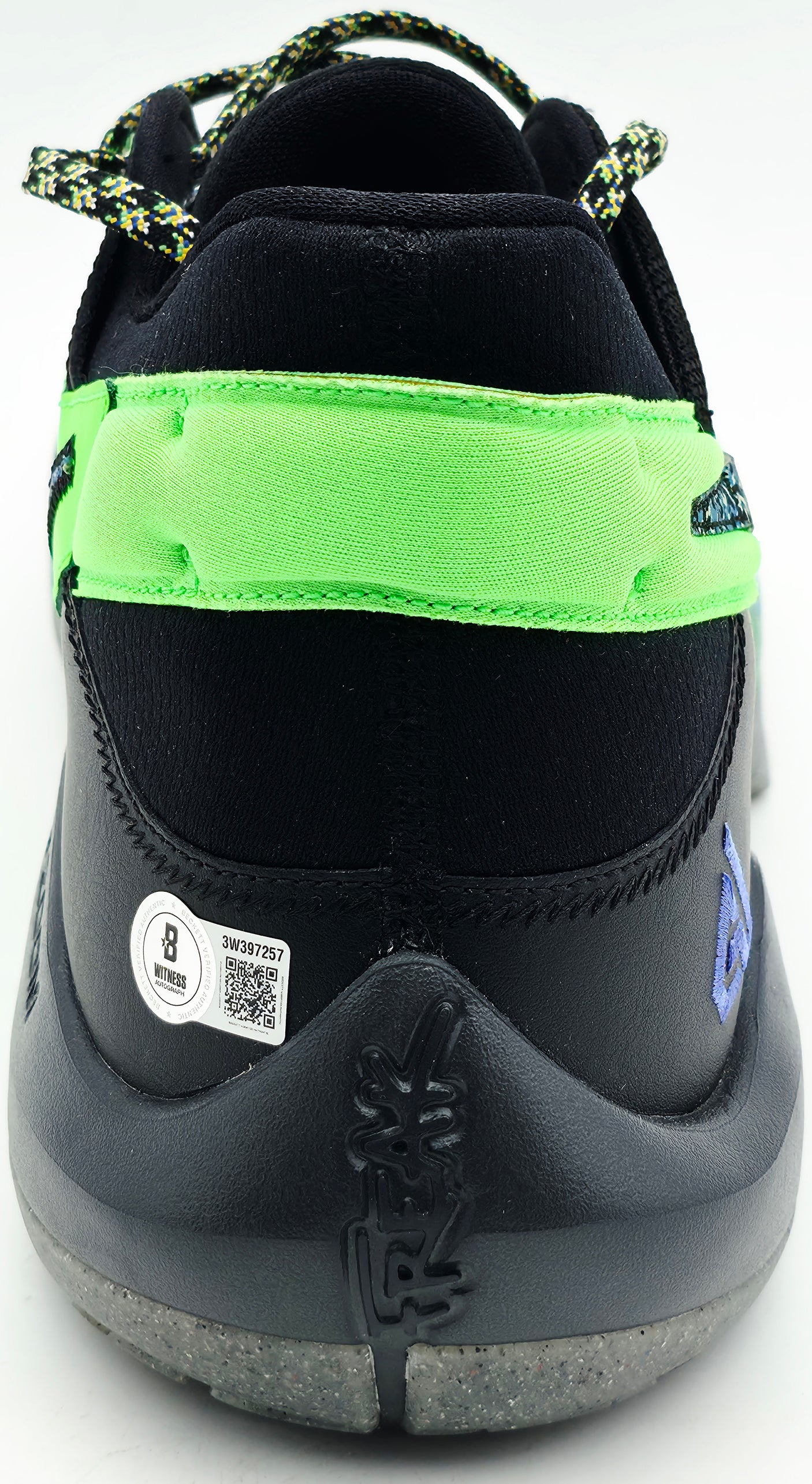 Giannis Antetokounmpo Autographed 2021 Player Exclusive (PE) Promo BLK/MULTI Nike Zoom Freak 2 (Single) Shoe Milwaukee Bucks Size 16 (With Box) Beckett BAS Witness #3W397257