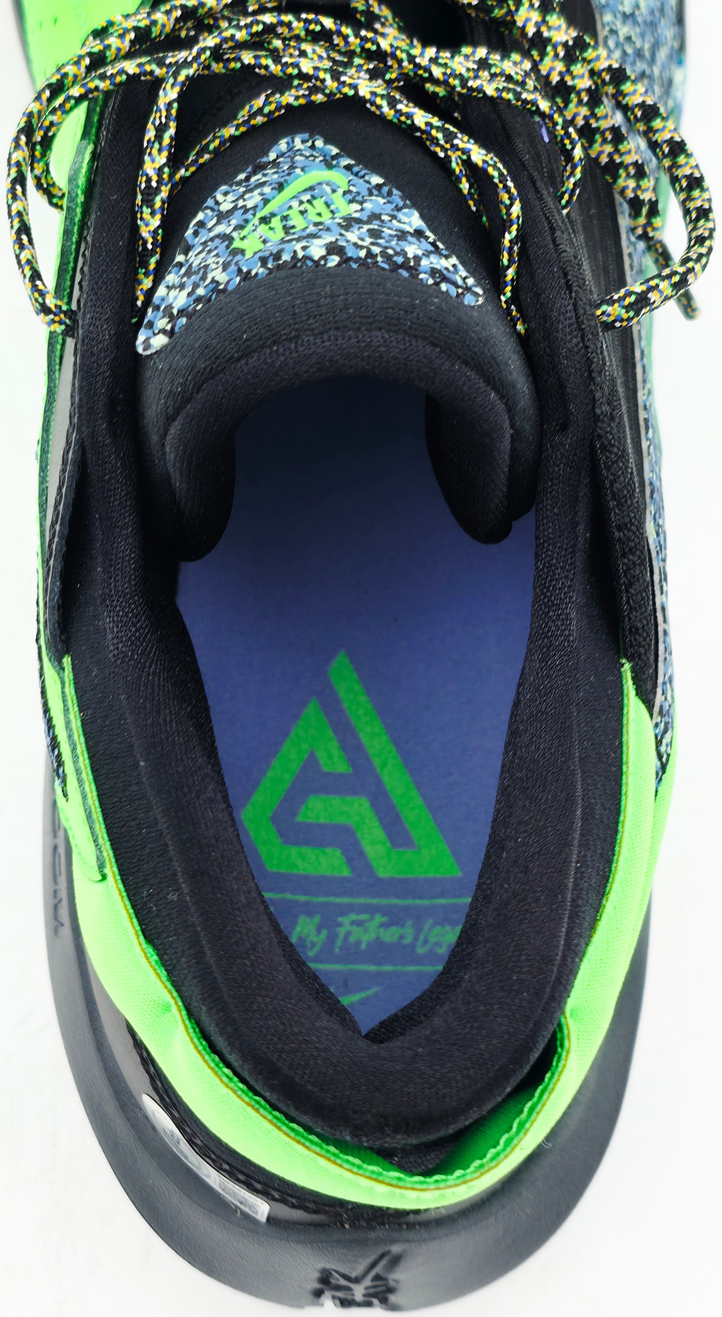 Giannis Antetokounmpo Autographed 2021 Player Exclusive (PE) Promo BLK/MULTI Nike Zoom Freak 2 (Single) Shoe Milwaukee Bucks Size 16 (With Box) Beckett BAS Witness #3W397257