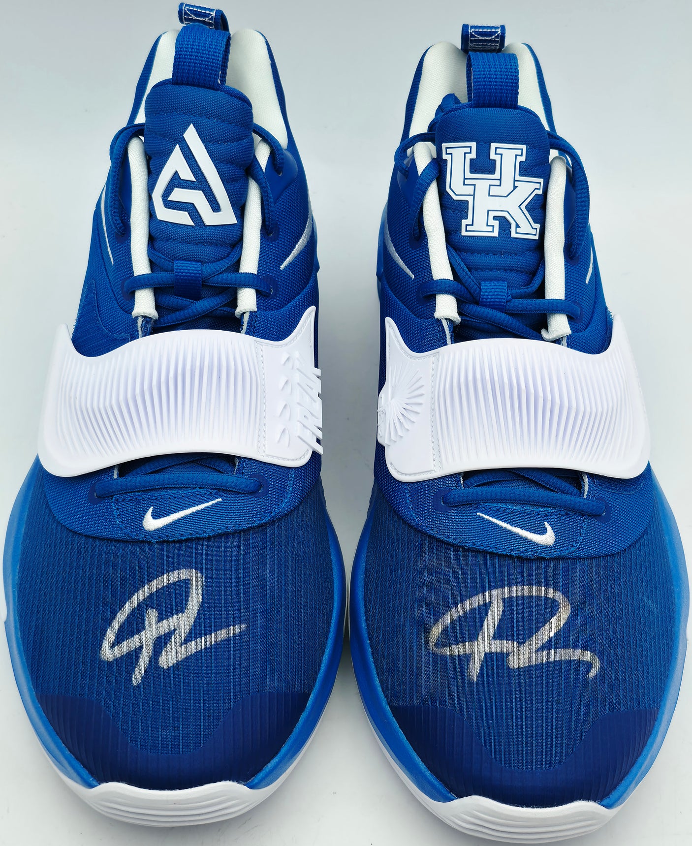 Giannis Antetokounmpo Autographed 2021 Player Exclusive (PE) Promo UNIVERSITY OF KENTUCKY ROYAL/WHT/ROYAL Nike Zoom Freak 3 NCAA SOS Shoes Size 16 (No Box) Beckett BAS Witness #3W396444 & #3W396445