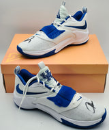 Giannis Antetokounmpo Autographed 2021 Player Exclusive (PE) Promo UNIVERSITY OF KENTUCKY WHT/ROYAL/WHT Nike Zoom Freak 3 NCAA SOS Shoes Size 16 (With Box) Beckett BAS Witness #3W396849 & #3W396850