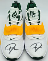 Giannis Antetokounmpo Autographed 2021 Player Exclusive (PE) Promo BAYLOR UNIVERSITY WHT/GORGE Nike Zoom Freak 3 NCAA SOS Shoes Size 16 (No Box) Beckett BAS Witness #3W396929 & #3W396930