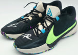 Giannis Antetokounmpo Autographed BLACK/GREEN Nike ZOOM FREAK 5 Shoes Milwaukee Bucks Size 16 (No Box) Beckett BAS Witness #3W396365 & #3W396366