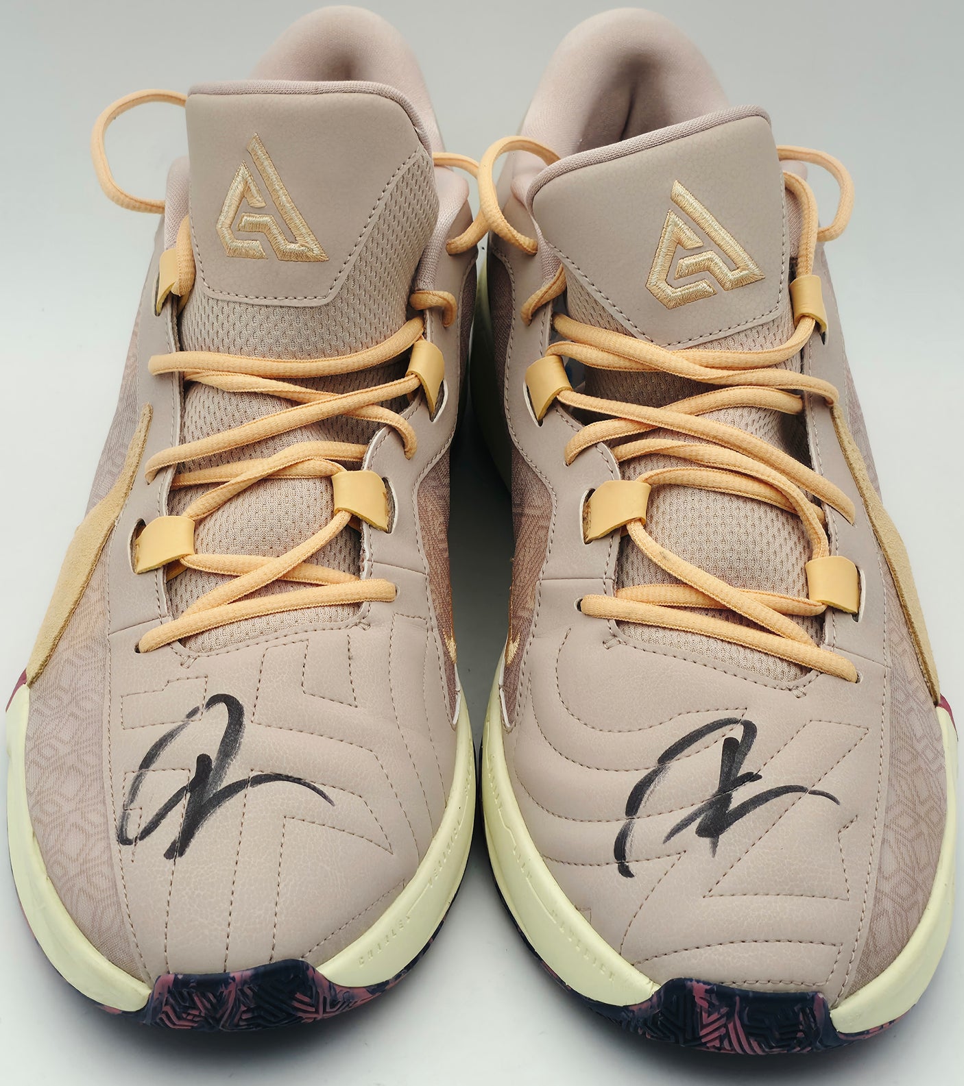Giannis Antetokounmpo Autographed FOSSIL STONE/ALABASTER/DESERT Nike ZOOM FREAK 5 Shoes Milwaukee Bucks Size 17 (With Box) Beckett BAS Witness #3W396335 & #3W396336