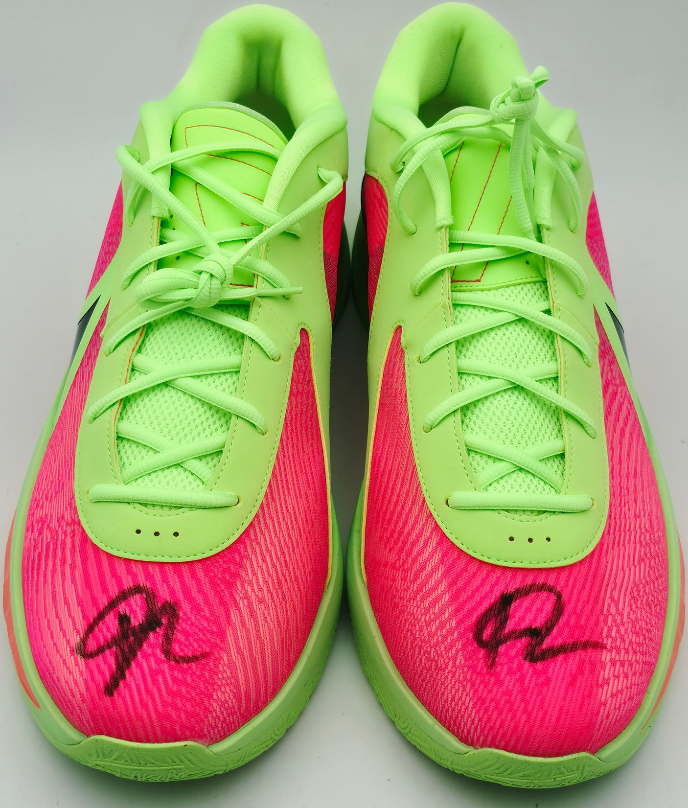 Giannis Antetokounmpo Autographed LIME BLAST/HYPER PINK Nike Zoom Freak 6 Shoes Milwaukee Bucks Size 17 (With Box) Beckett BAS Witness #3W395100 & #3W395101