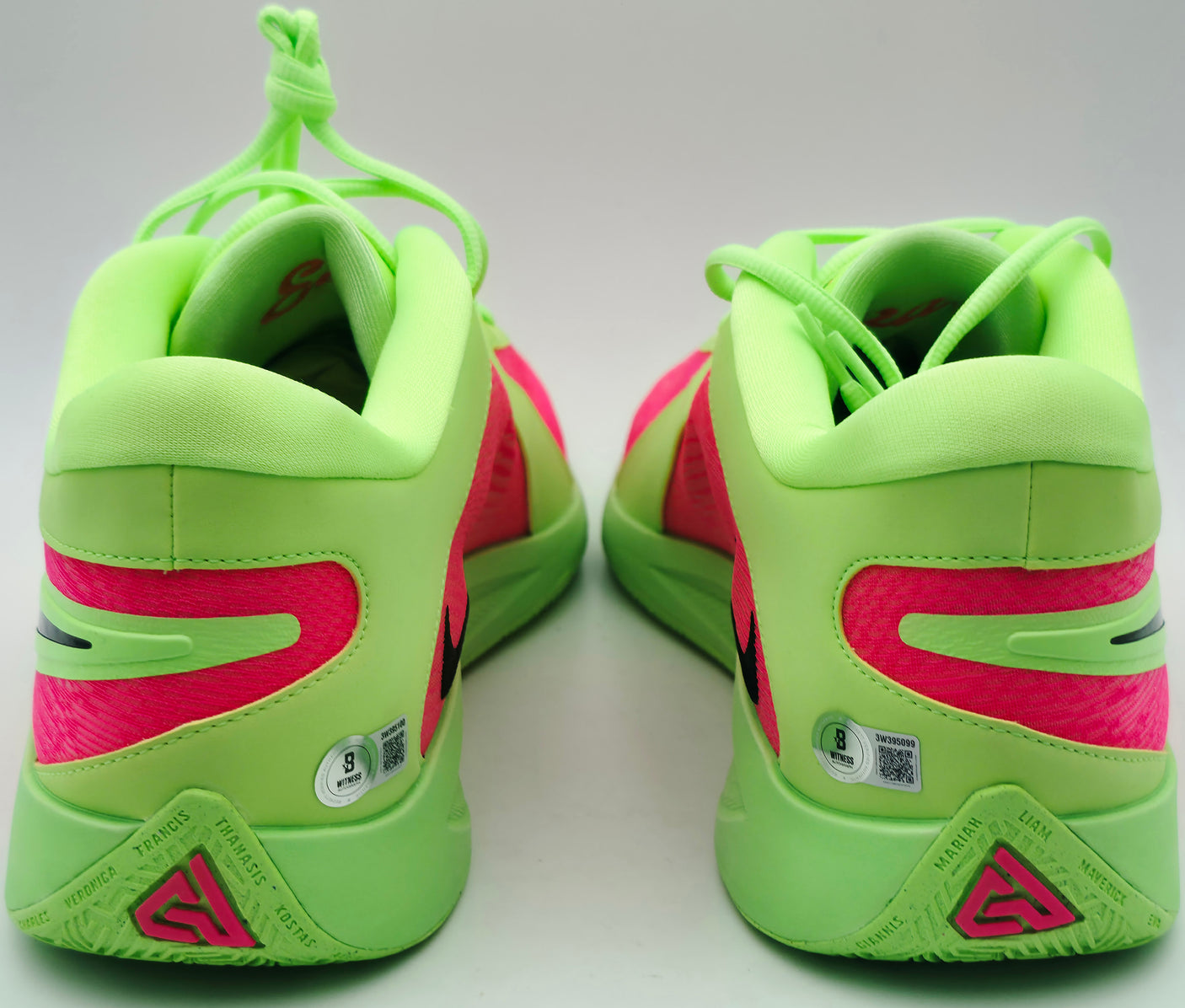Giannis Antetokounmpo Autographed LIME BLAST/HYPER PINK Nike Zoom Freak 6 Shoes Milwaukee Bucks Size 17 (With Box) Beckett BAS Witness #3W395100 & #3W395101
