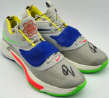 Giannis Antetokounmpo Autographed Primary Colors Nike ZOOM FREAK 3 Shoes Milwaukee Bucks Size 17 (No Box) Beckett BAS Witness #3W396895 & #3W396896