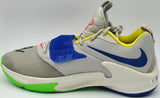 Giannis Antetokounmpo Autographed PRIMARY COLORS Nike ZOOM FREAK 3 Shoes Milwaukee Bucks Size 17 (No Box) Beckett BAS Witness #3W396895 & #3W396896