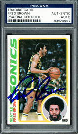 Downtown Fred Brown Autographed 1978-79 Topps Card #59 Seattle Supersonics PSA/DNA #83920992