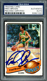 Downtown Fred Brown Autographed 1979-80 Topps Card #46 Seattle Supersonics PSA/DNA #83921023