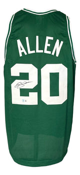 The Sports Integrity Ray Allen Boston Signed Green Basketball Jersey BAS ITP features white trim, the name ALLEN and number 20, plus Ray Allen’s autograph on the left side of the number 2.