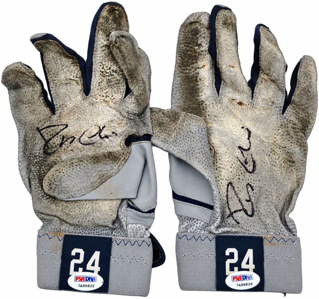 Robinson Cano Yankees Signed Game-Used Nike Diamond Elite Gloves PSA 825+826