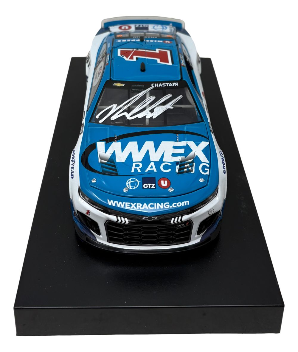 Ross Chastain Signed 1:24 NASCAR Worldwide Express Die-Cast Car PSA/DNA