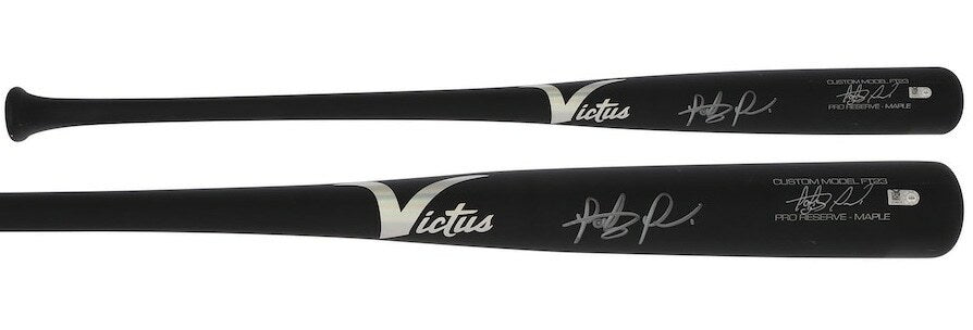 FERNANDO TATIS JR. Autographed Victus Black Game Model Bat FANATICS