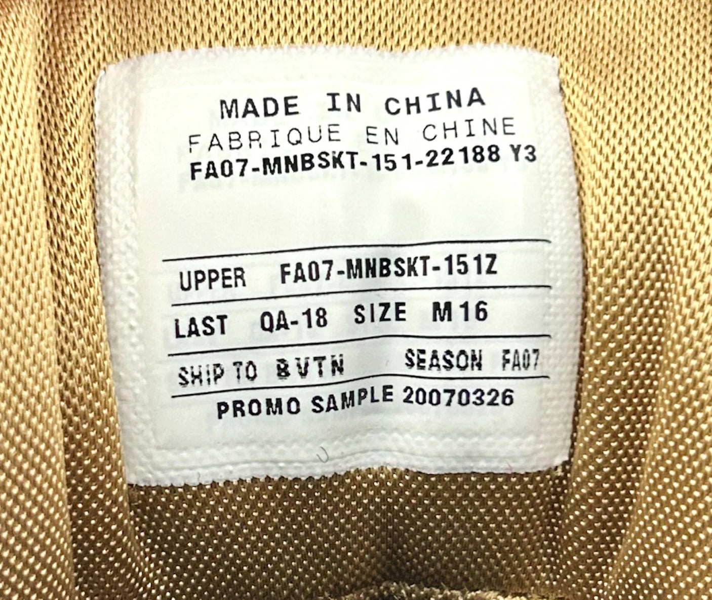 Lebron James Autographed Navy Blue / White Nike LeBron Zoom Soldier Nine Shoe UDA