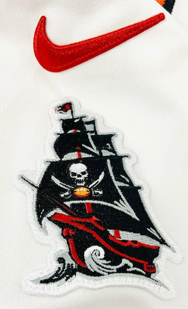 Tom Brady Autographed Tampa Bay Buccaneers White Nike Elite Jersey Fanatics